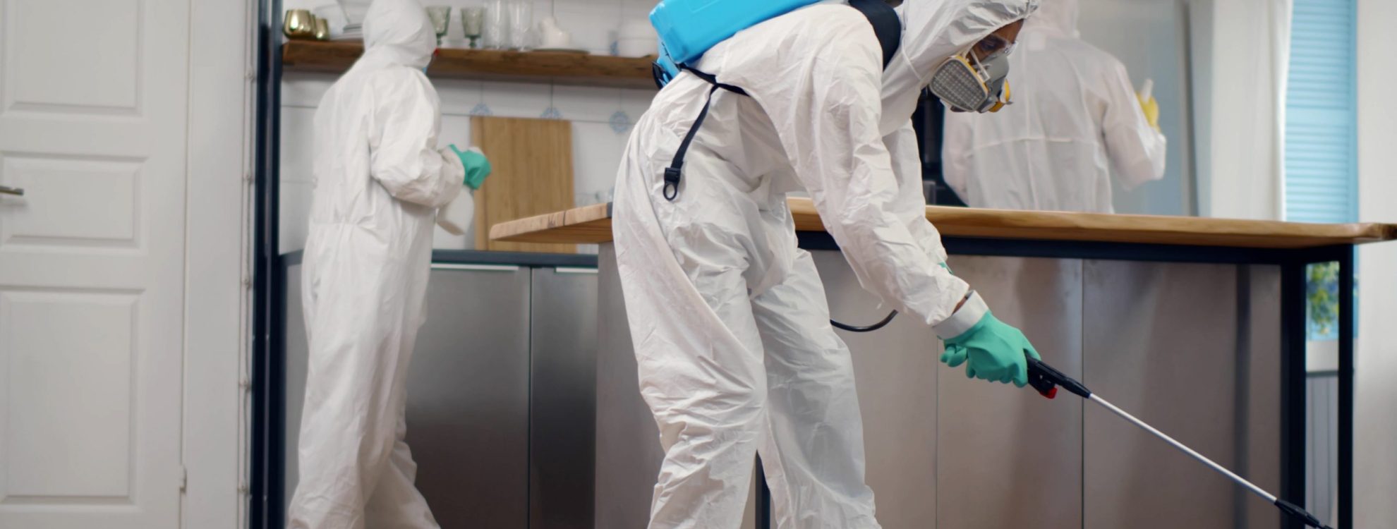 Commercial-and-Residential-Pest-control-UT-hybridpestcontrol-scaled pest control team performing services